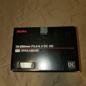 Sigma 18-250mm F3.5-6.3 DC OS Lens